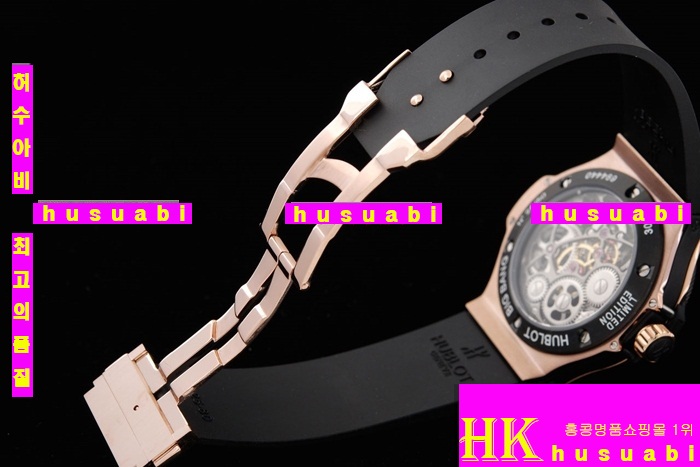 위블로 시계 신상 HUB52478-26