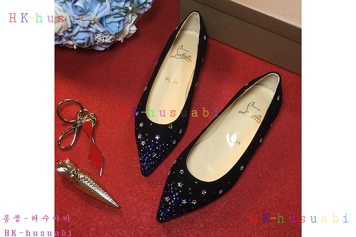 NEW 크리스찬 루부탱 단화 C48555