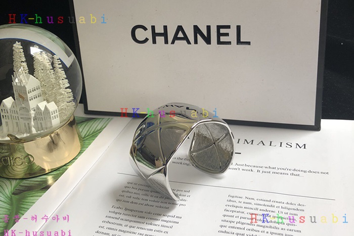 NEW 2018SS 샤넬 여성용팔찌 CH666101