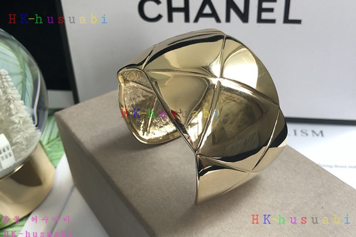 NEW 2018SS 샤넬 여성용팔찌 CH666101