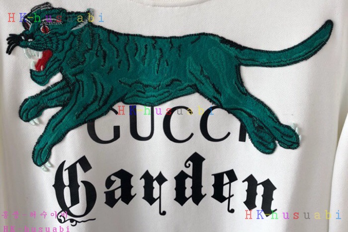 NEW 구찌 신상 맨투맨 GU 69998