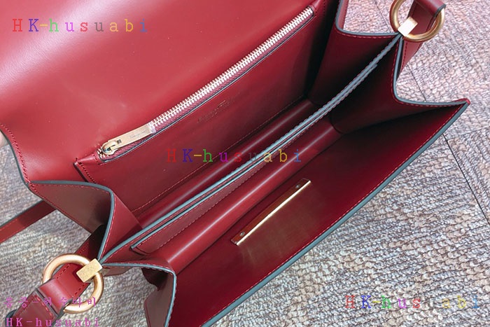 ★미러급★ 페레가모 클래식 플랩백 P 21H321-2