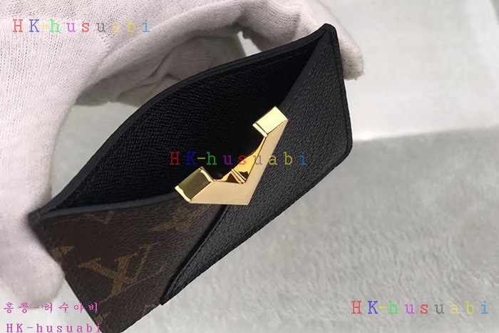 �ڹ̷��ޡ� ���̺��� ���� ī��Ȧ�� M56173