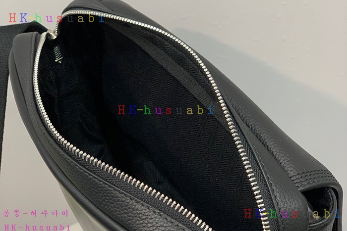 ★미러급★ 로에베 밀리트 메신저백 LW 66405