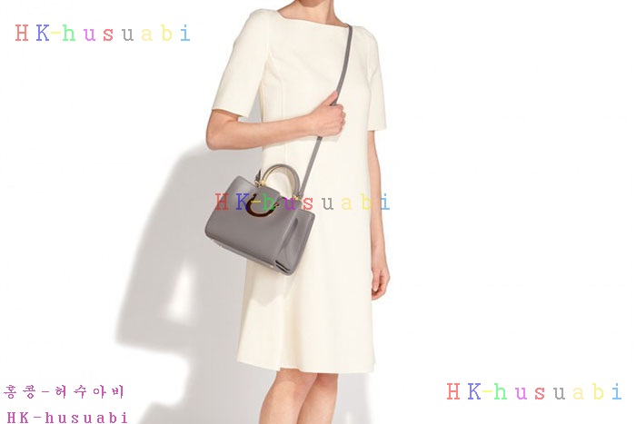 ★미러급★  페라가모 테아 토트백 F 21G596-3