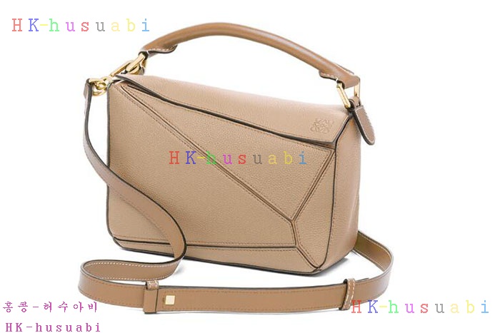 ★미러급★ 로에베 퍼즐백 LW 3855550