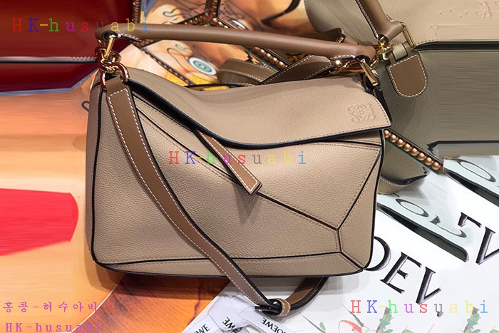 ★미러급★ 로에베 퍼즐백 LW 3855550