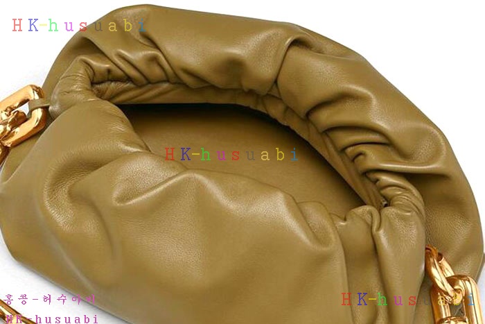 ★미러급★ 보테가베네타 체인 파우치 BV 620230-3