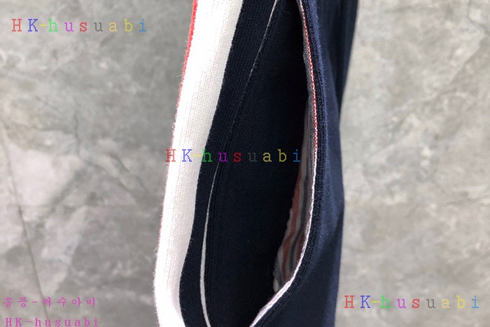 NEW 톰브라운 반바지 신상 TB 4276667