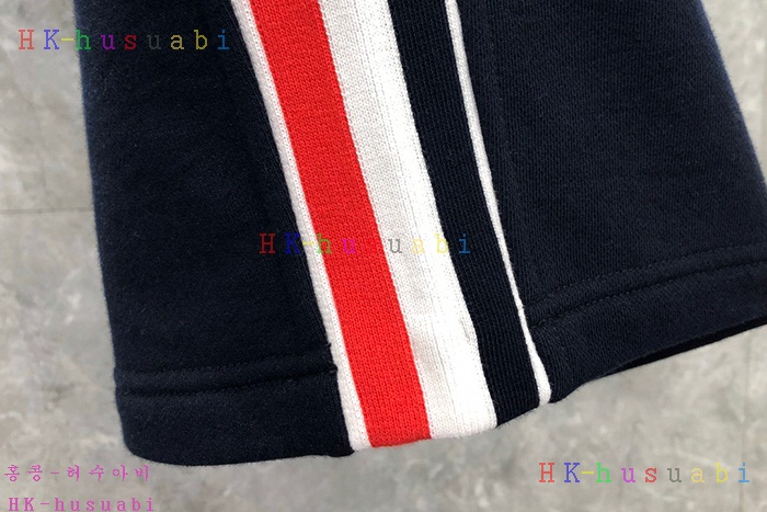 NEW 톰브라운 반바지 신상 TB 4276667