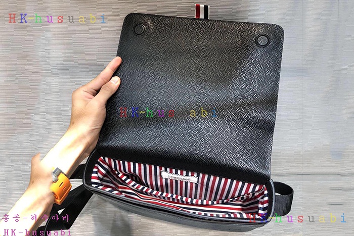 ★미러급★ 톰브라운 숄더백 TB 256654