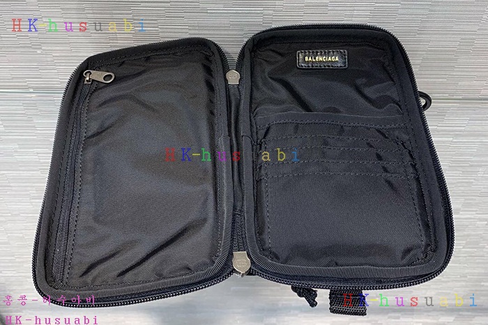 ★미러급★발렌시아가 익스플로러 크로스바디 파우치 백 B636992