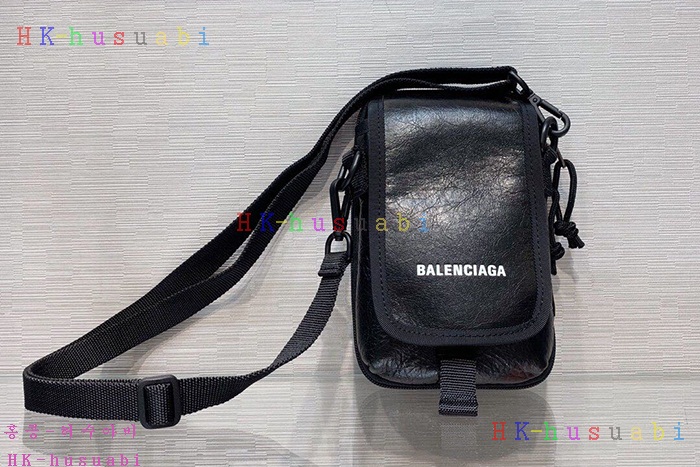 ★미러급★발렌시아가 익스플로러 크로스바디 파우치 백 B636992