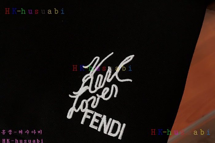 NEW 펜디 맨투맨 신상 FD 724012