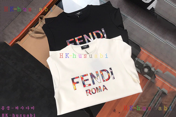 NEW 펜디 맨투맨 신상 FD 724012