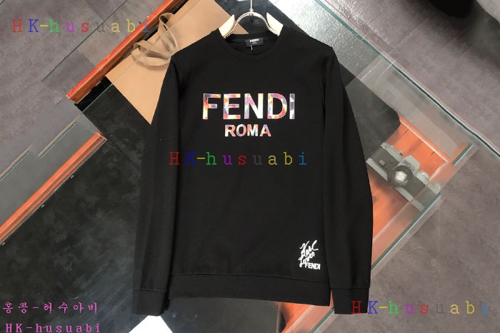 NEW 펜디 맨투맨 신상 FD 724012