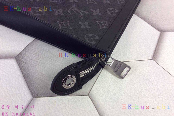 NEW 루이비통 포쉐트 보야주 M61692-4