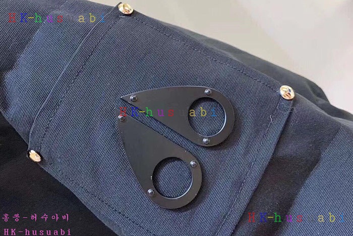 NEW 무스너클 패딩 신상 M 625231