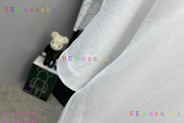 NEW 디올 반팔티 신상 DR 724568