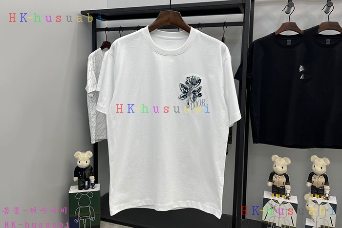 NEW 디올 반팔티 신상 DR 724568