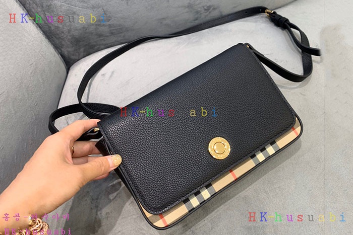 ★미러급★ 버버리 레더 빈티지 체크 크로스바디백 BB 1243350-3