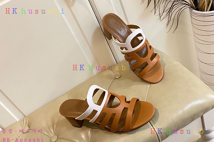 NEW 에르메스 샌들 신상 H 2424110