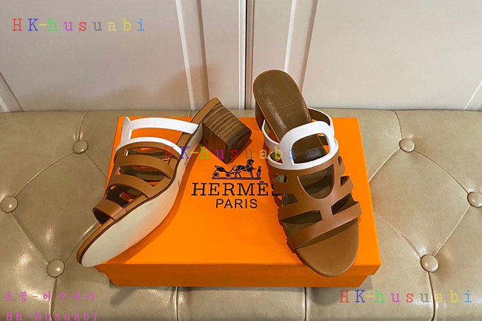 NEW 에르메스 샌들 신상 H 2424110