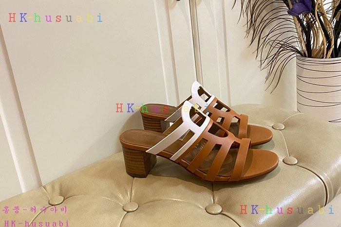 NEW 에르메스 샌들 신상 H 2424110
