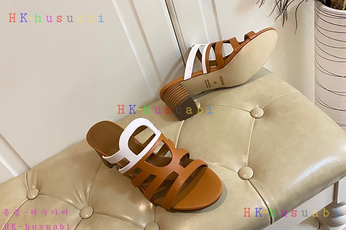 NEW 에르메스 샌들 신상 H 2424110