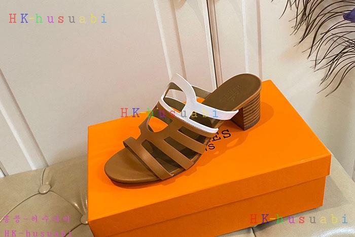 NEW 에르메스 샌들 신상 H 2424110