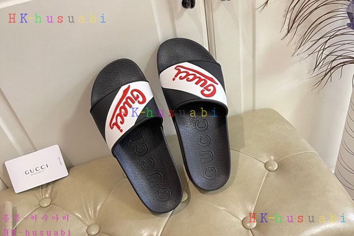 NEW 구찌 슬리퍼 신상 GU 675608