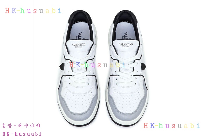 NEW 발렌티노 스니커즈 신상 V 572444