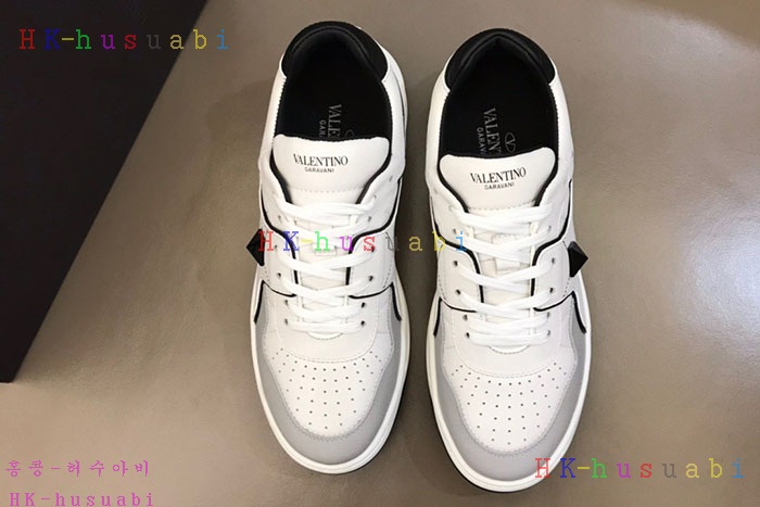 NEW 발렌티노 스니커즈 신상 V 572444