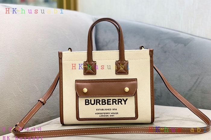 ★미러급★버버리 미니 투톤 캔버스 레더 프레야 백 80441431