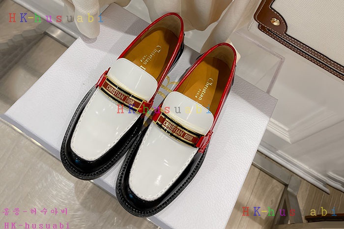 NEW 디올 로퍼 신상 DR 585550