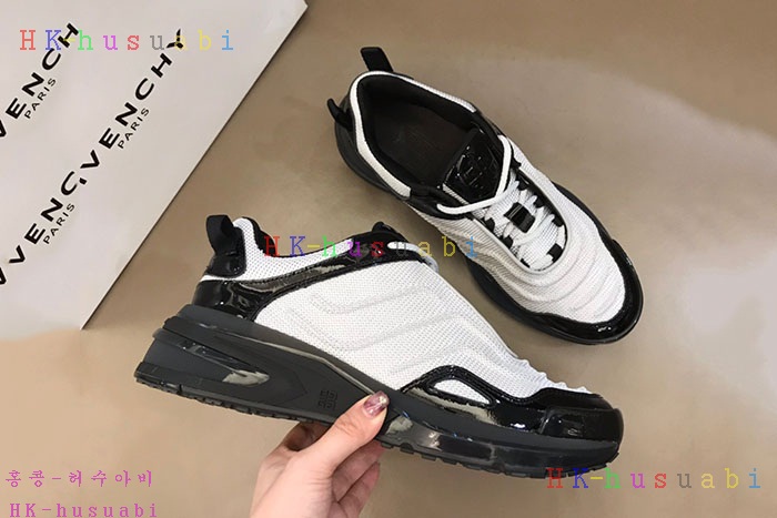 NEW 지방시 스니커즈 신상 GV 225231