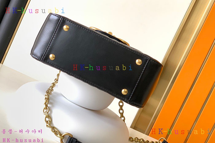 ★미러급★페라가모 여성 간치니 퀼팅 토트 732663