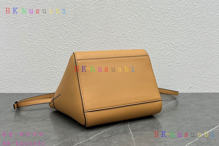 ★미러급★로에베 해먹 너겟백 L7442010-5