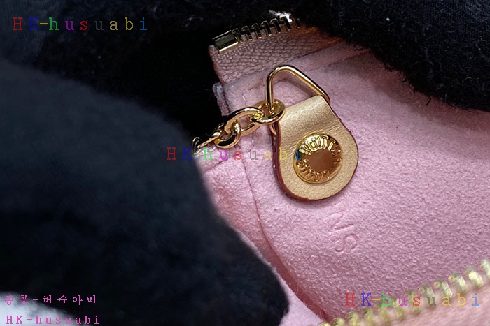 ★미러급★루이비통 마이크로 포쉐트 악세수아 M81176