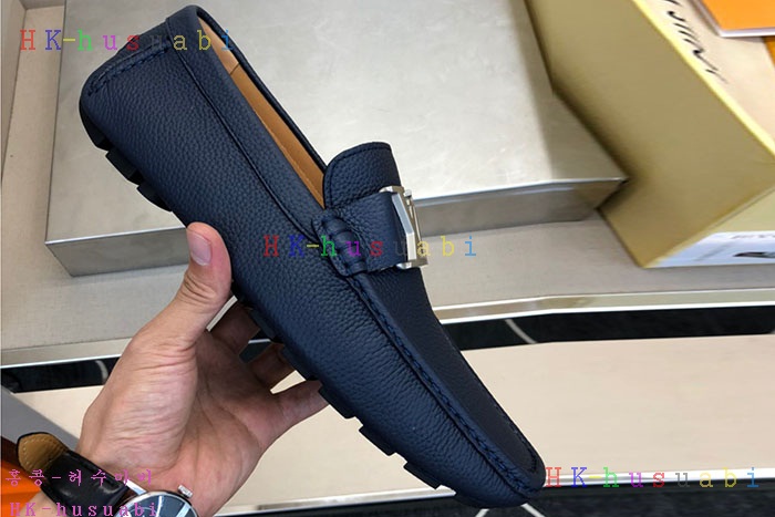 NEW 루이비통 신발 신상 LV 705521