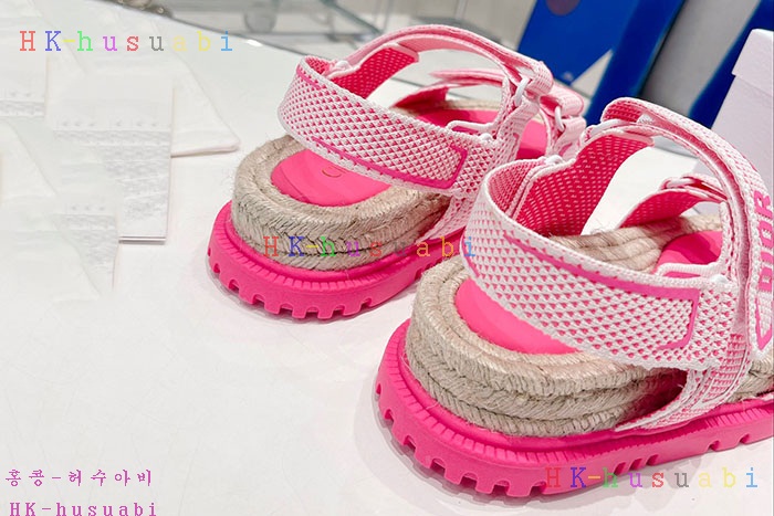 NEW 디올 샌들 신상 DR 8260010