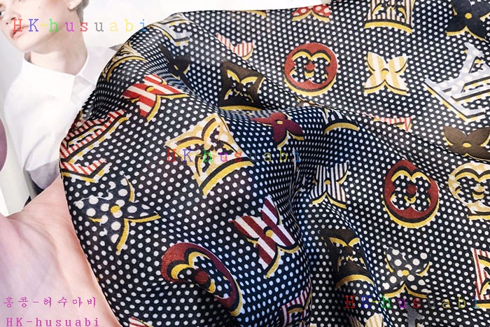 NEW 루이비통 스카프 신상 LV 885232