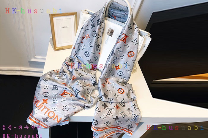 NEW 루이비통 스카프 신상 LV 885232