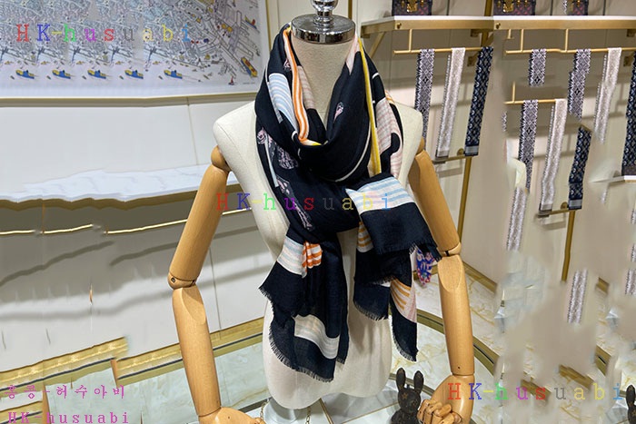 NEW 에르메스 스카프 신상 H 722405