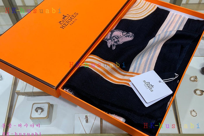 NEW 에르메스 스카프 신상 H 722405