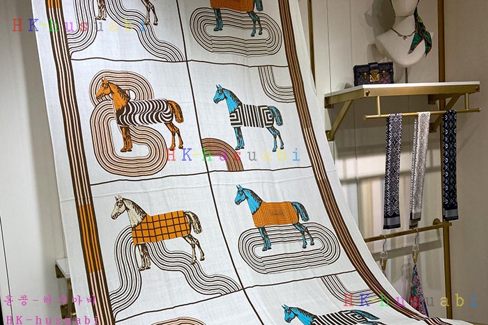 NEW 에르메스 스카프 신상 H 722406