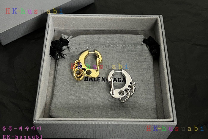 NEW 발렌시아가 귀걸이 신상  B 152700