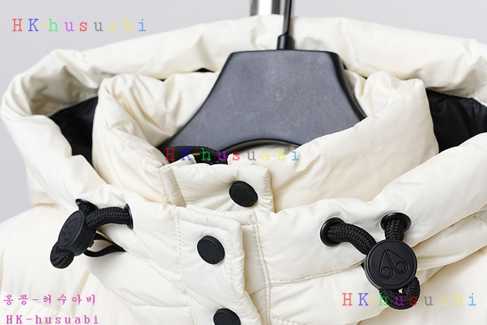 NEW 무스너클 패딩 신상 M 682501