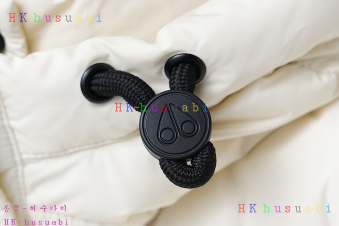 NEW 무스너클 패딩 신상 M 682501