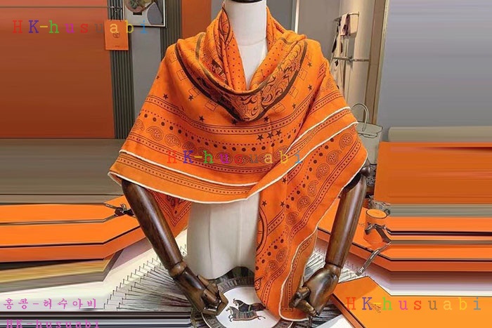 NEW 에르메스 스카프 신상 H 668905